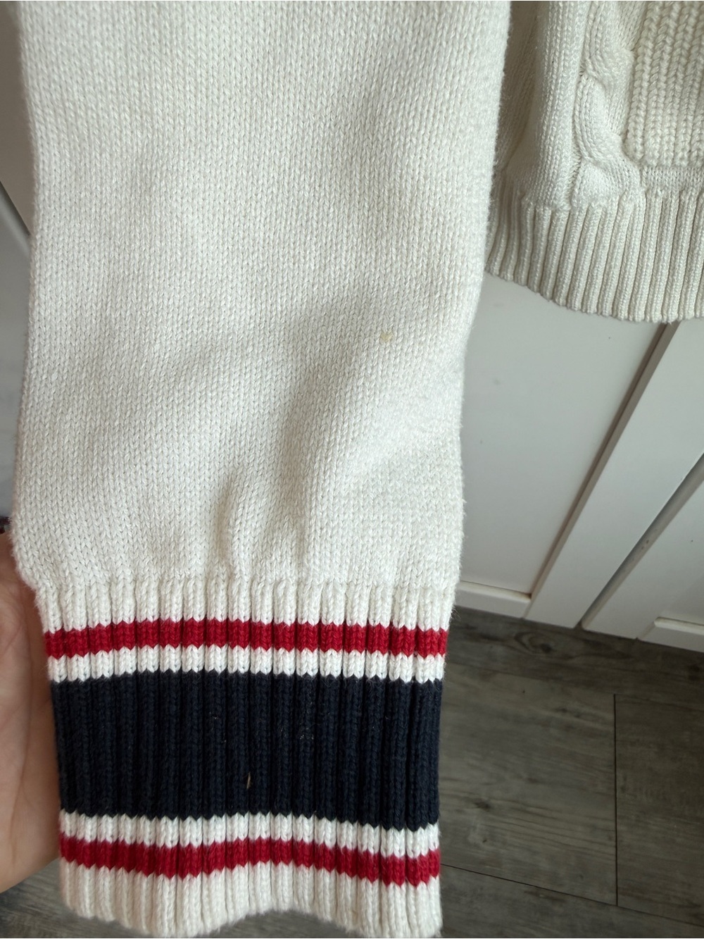 Tommy Hilfiger Cream Cable-Knit Cropped Cardigan Size M - Picture 6 of 9